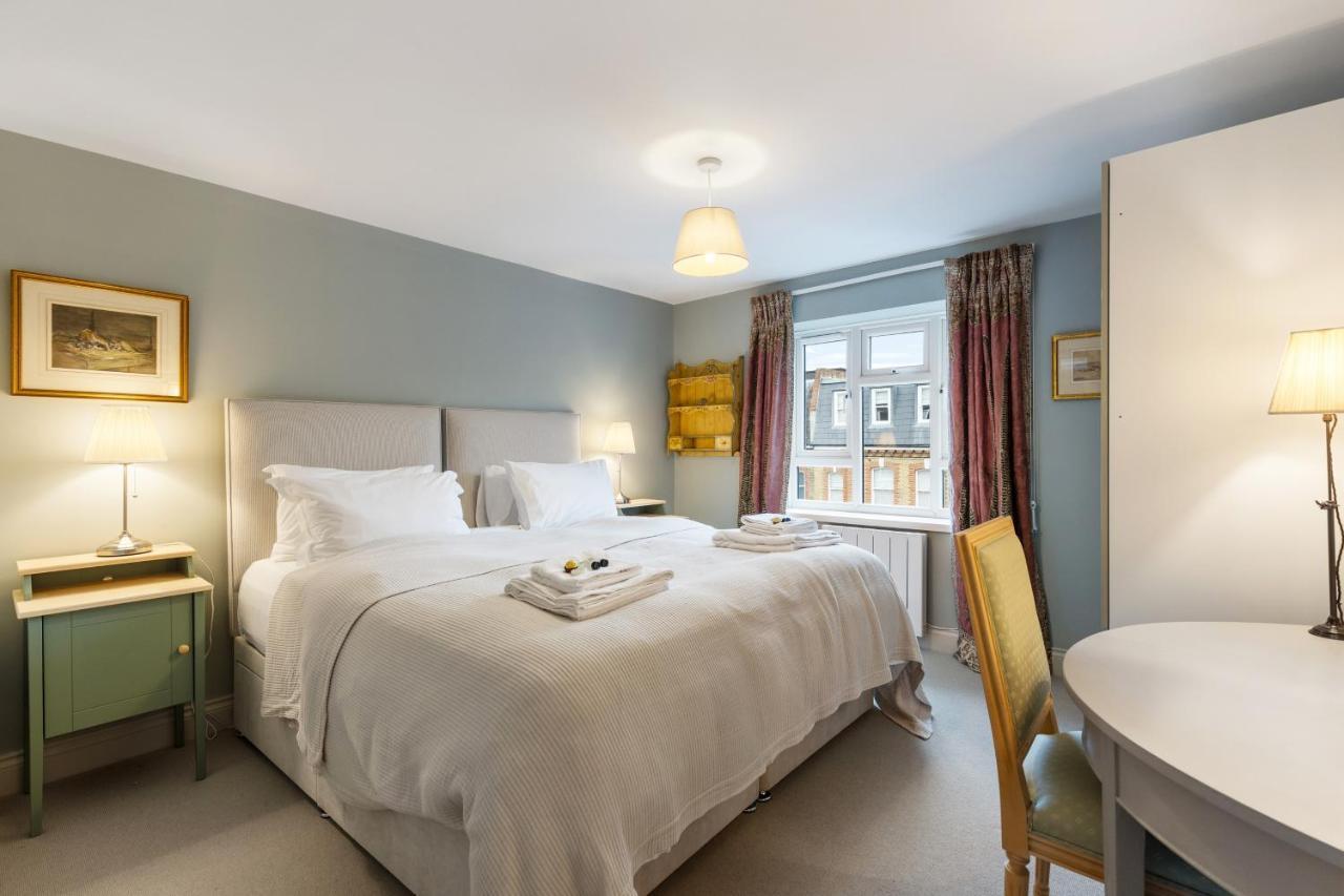 Bright & Cosy Gem ~ Battersea Park View ~ King Bed Apartment Лондон Екстериор снимка