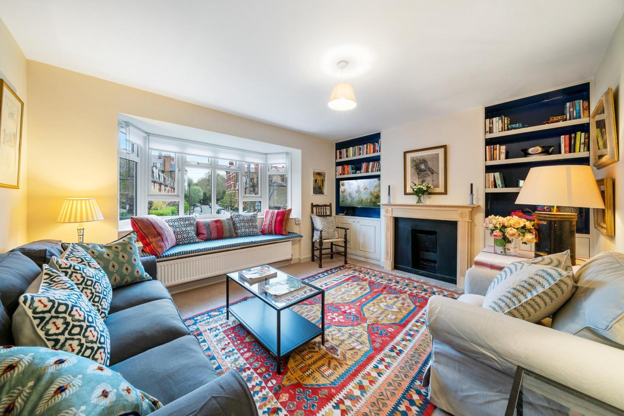 Bright & Cosy Gem ~ Battersea Park View ~ King Bed Apartment Лондон Екстериор снимка