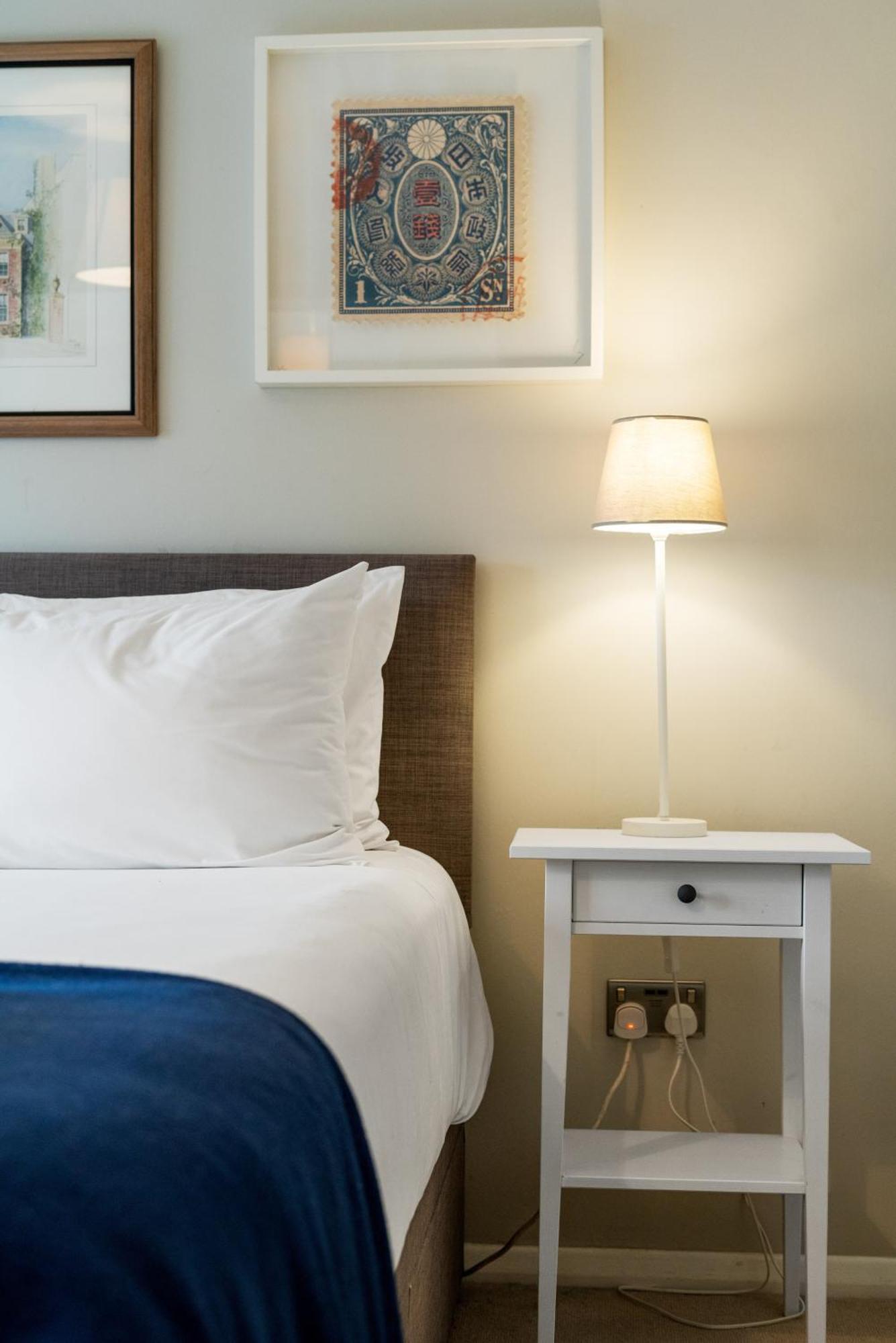 Bright & Cosy Gem ~ Battersea Park View ~ King Bed Apartment Лондон Екстериор снимка