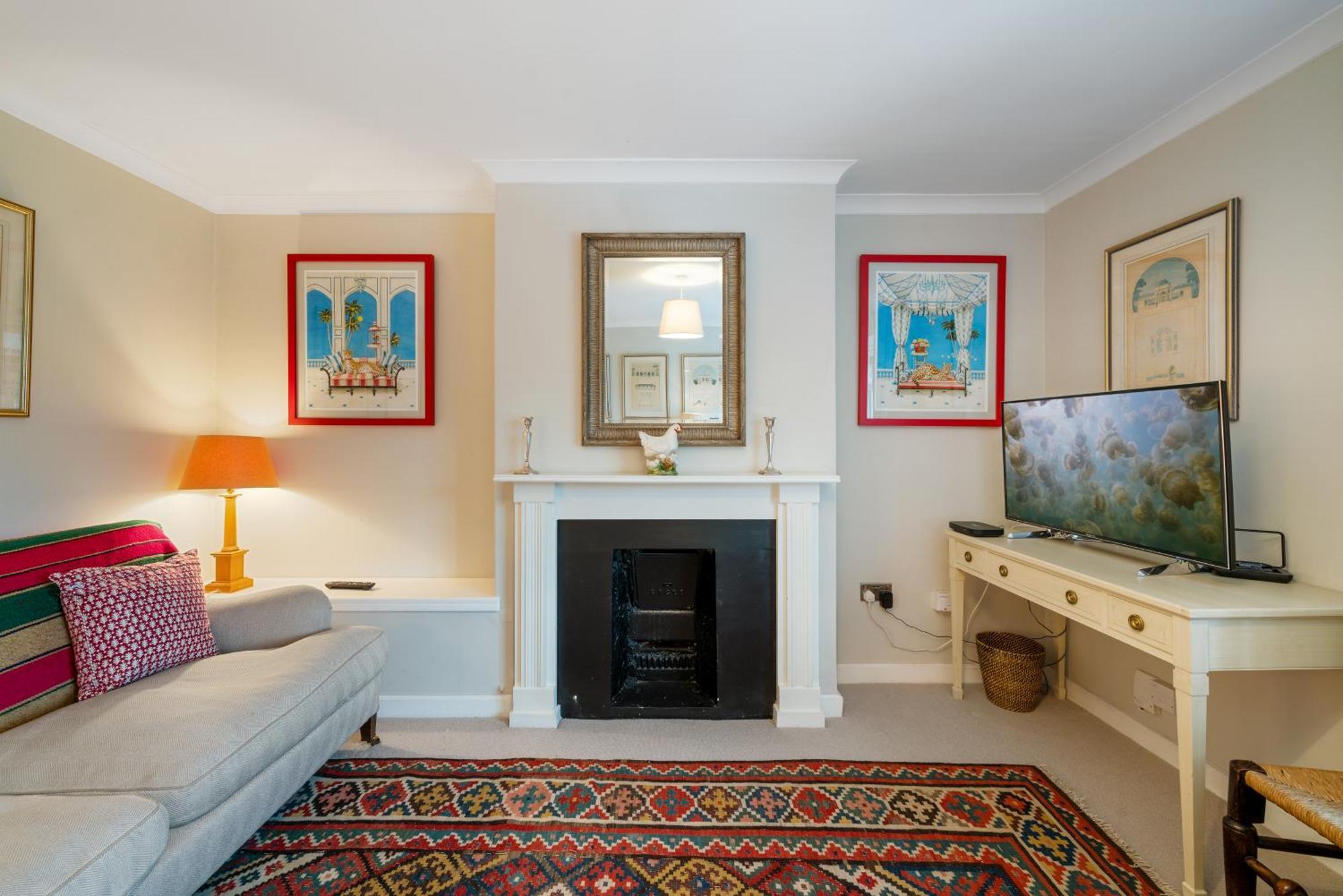 Bright & Cosy Gem ~ Battersea Park View ~ King Bed Apartment Лондон Екстериор снимка