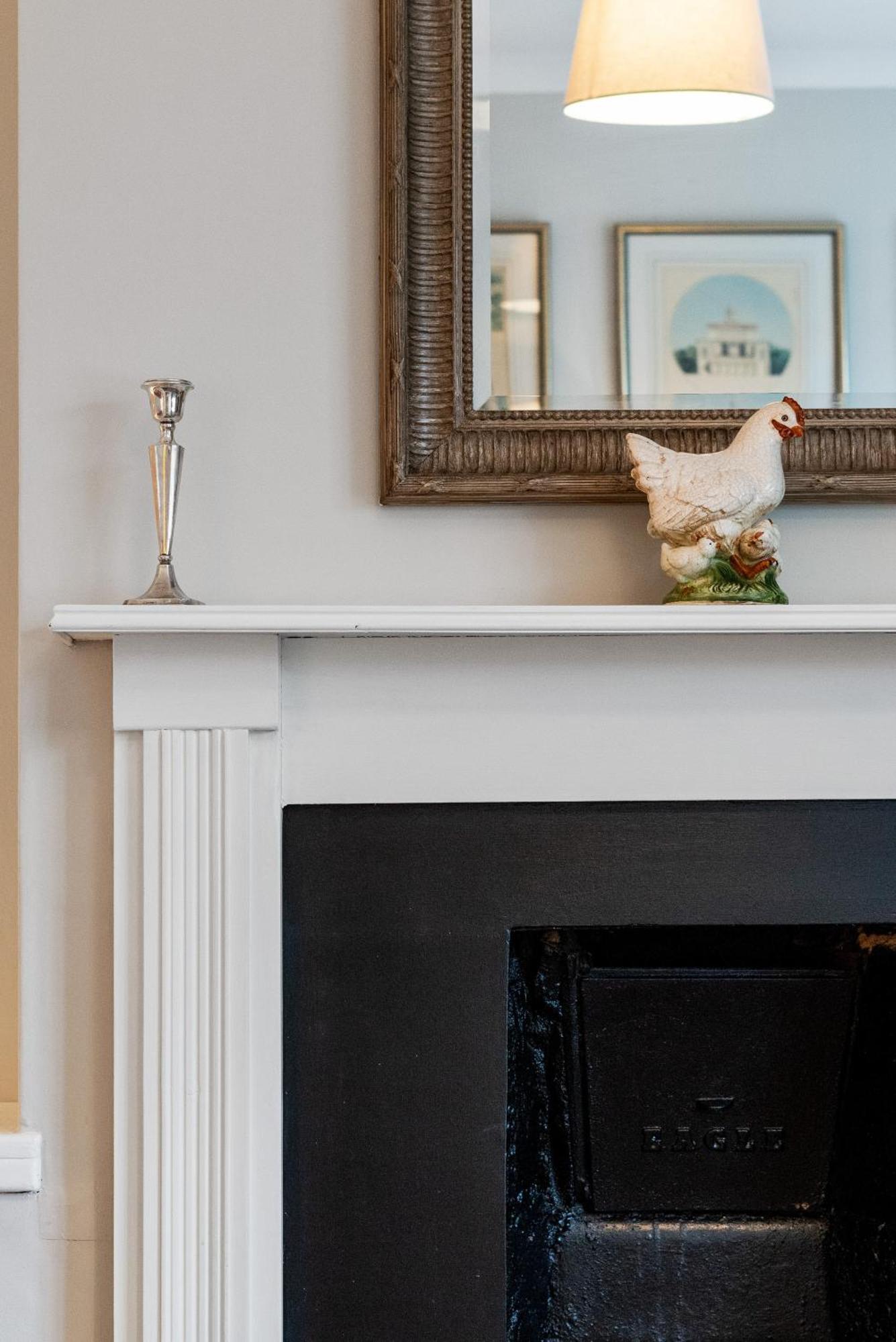 Bright & Cosy Gem ~ Battersea Park View ~ King Bed Apartment Лондон Екстериор снимка