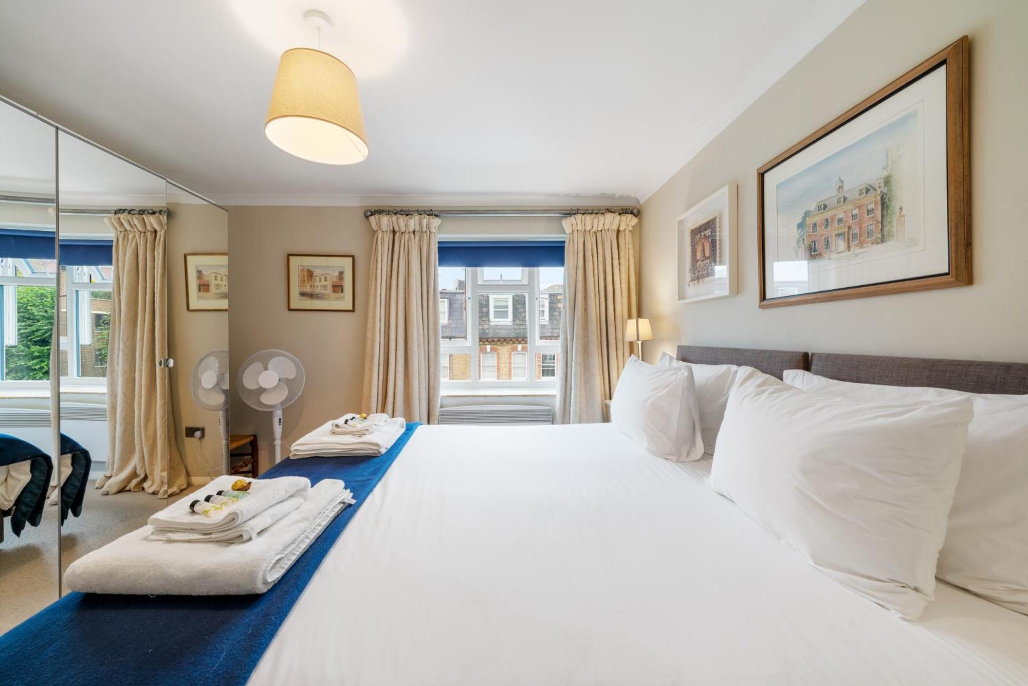 Bright & Cosy Gem ~ Battersea Park View ~ King Bed Apartment Лондон Екстериор снимка